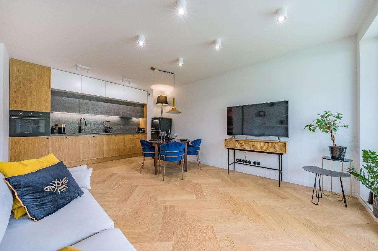 Hello Apartments Chmielna With Private Parking And Balcony Гданьск Экстерьер фото