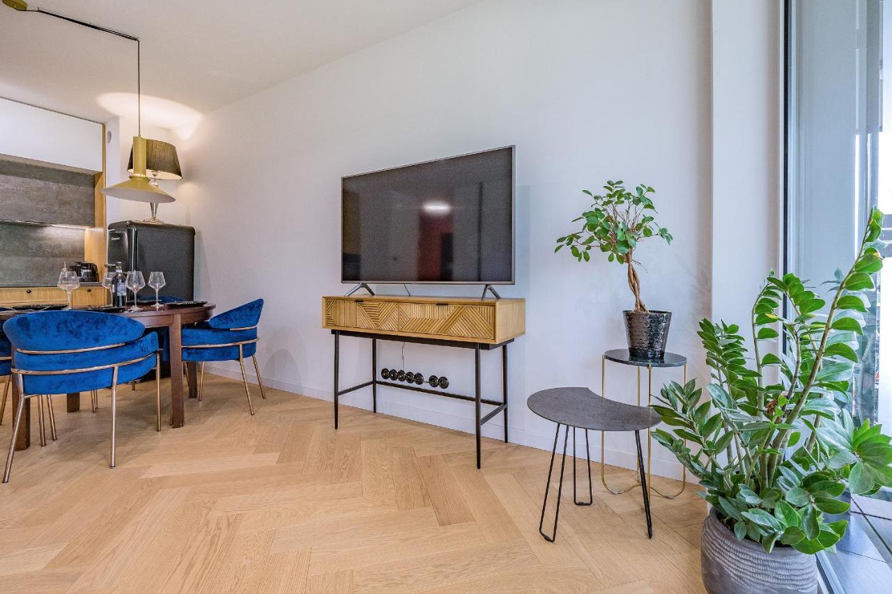 Hello Apartments Chmielna With Private Parking And Balcony Гданьск Экстерьер фото