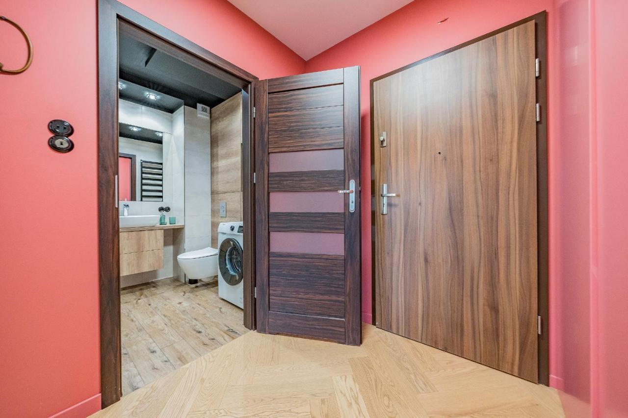 Hello Apartments Chmielna With Private Parking And Balcony Гданьск Экстерьер фото